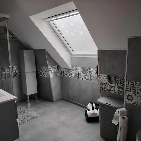 Flat Apartment *